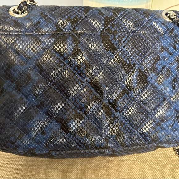 Blue/black python print handbag - Picture 4 of 9
